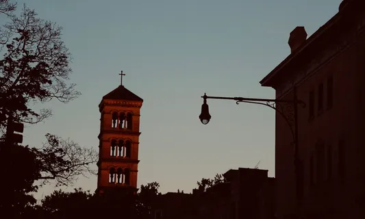 美国，纽瓦克，ewr纽瓦克机场出租车服务，耶稣，红色，世界，chruch，十字架