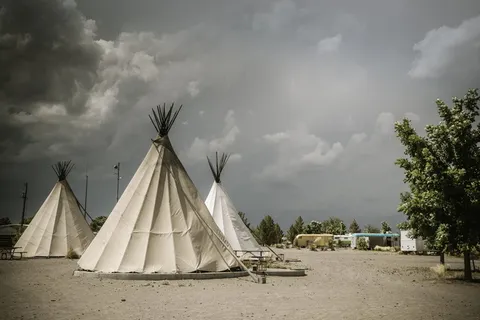 marfa,美国,自然,teepee,stormy,desert,trees,west texas marfa,美国,自然,teepee,stormy,desert,trees,west texas