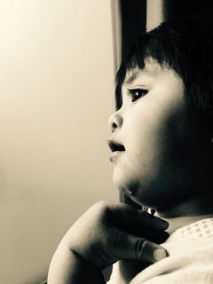 孩子，看，女孩，脸，黑白，肖像，室内，一个人