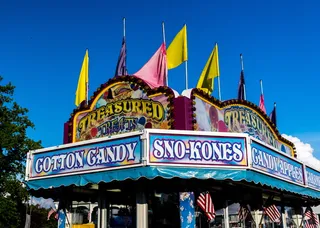 狂欢节、集市、旅行者、游牧者、食品卡车、棉花糖、雪糕筒、爆米花