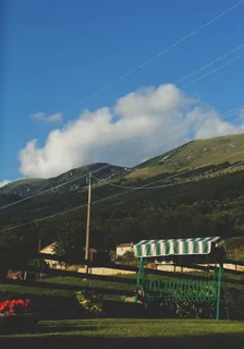 意大利、圣泽诺迪蒙塔尼亚、跷跷板、自然、太阳、天空、山脉、大自然之美 意大利、圣泽诺迪蒙塔尼亚、跷跷板、自然、太阳、天空、山脉、大自然之美