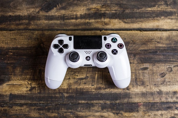 PS4游戏控制器