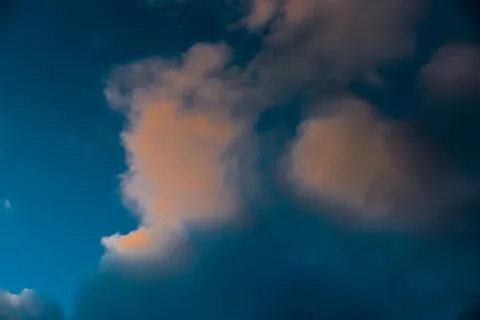 白色,蓝色,多云,天空,云朵,云朵-天空,自然之美,自然 白色,蓝色,多云,天空,云朵,云朵-天空,自然之美,自然