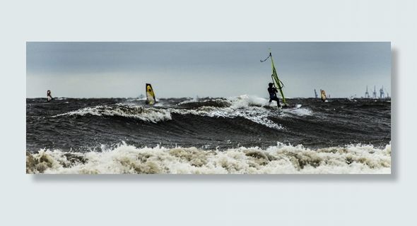 波兰、格丁尼亚或łowo、帆板、波浪、飞溅、海洋、波罗的海