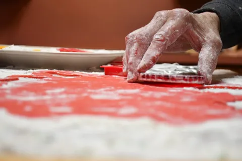 人手，手，菜鸟图库，食物和饮料，选择性聚焦，红色，食物，特写