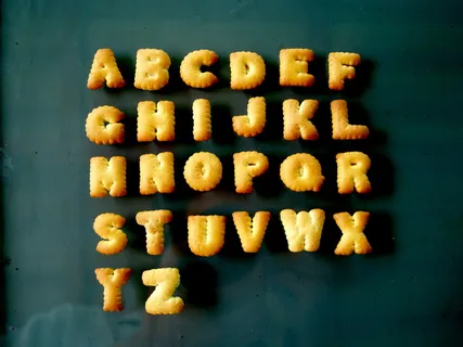 字母饼干,顶部,透明,玻璃表面,字母,饼干,顶部,玻璃 字母饼干,顶部,透明,玻璃表面,字母,饼干,顶部,玻璃