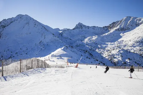 雪、山、滑雪、滑雪、自然、冬季、白色、背景 雪、山、滑雪、滑雪、自然、冬季、白色、背景