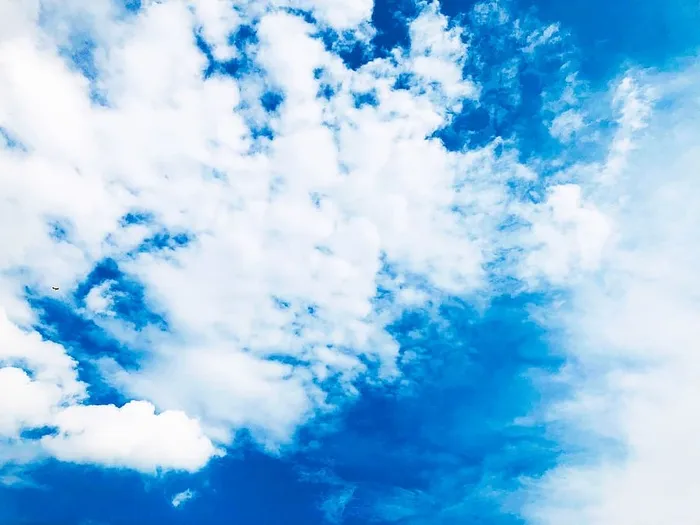 户外，天空，自然，蔚蓝的天空，bình thạ新罕布什尔州ần trọ吴金，越南，云