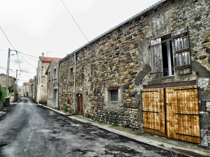 puy de dome，法国，建筑，建筑，天空，门，门口，木制
