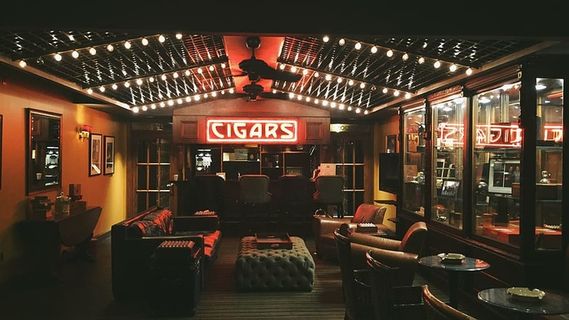 椅子、地板、家具、室内、室内、室内设计、灯具、奢侈品 椅子、地板、家具、室内、室内、室内设计、灯具、奢侈品