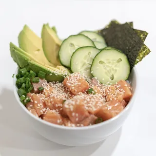 生肉和蔬菜水果放在碗里 生肉和蔬菜水果放在碗里