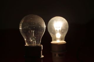 灯，光，暗，暗，抽象的营火，灯泡，电灯，照明设备
