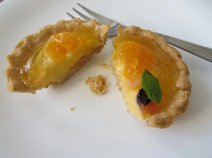 迷你鞑靼奶油冻,橘子,糕点,水果,橘子馅饼,奶油冻,甜面团,糖浆 迷你鞑靼奶油冻,橘子,糕点,水果,橘子馅饼,奶油冻,甜面团,糖浆
