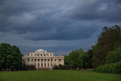 天空、云、戏剧、景观、大气、天气、建筑外观、建筑