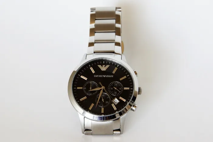 时钟，时间，时尚，珠宝，奢侈品，假货，阿玛尼，ar2434