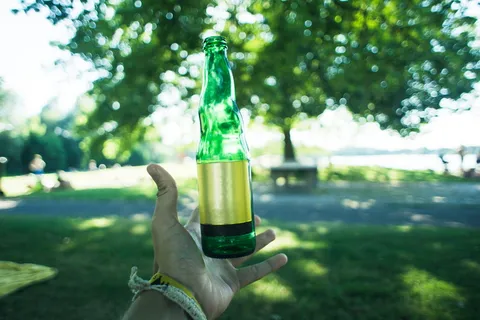 瓶子,夏天,啤酒,空的,模板,飞行,漂浮,饮料 瓶子,夏天,啤酒,空的,模板,飞行,漂浮,饮料