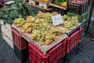 意大利，卡塔尼亚，卡塔尼亚鱼市，市场，水果，西兰花，葡萄，蔬菜