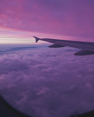 飞机，天空，飞机，车辆，运输，户外，自然，窗户