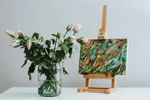 有花和画的黑猫 有花和画的黑猫