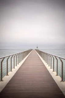 桥、海滩、海、石油、水、地平线、天空、水上地平线