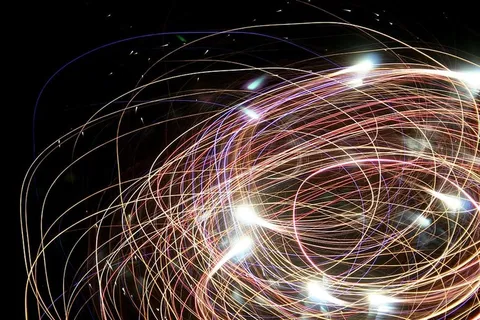 圆形光影壁纸,烟花背景,烟花2018,烟花,用光绘画,光,空间,抽象 圆形光影壁纸,烟花背景,烟花2018,烟花,用光绘画,光,空间,抽象