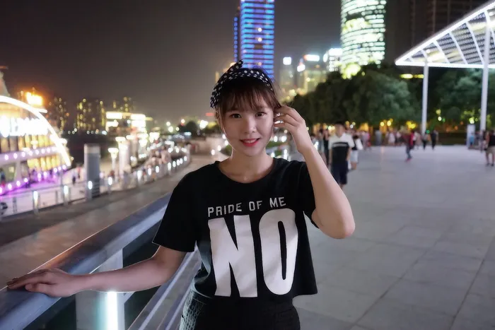 美女、女孩、女性、夜晚、上海、外滩、欢笑、亚洲人