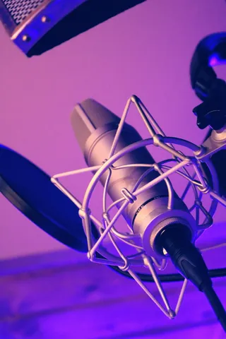 照片，灰色，电容话筒，音乐，录音室，音乐录音室，声音，音乐，录音室