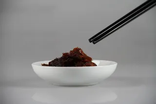 美食，蘑菇丝，装盘，食品和饮料，食品，室内，摄影棚拍摄，碗