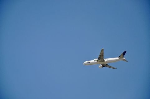 飞机，天空，飞行，高度，无云的天空，蓝色，机票，飞行