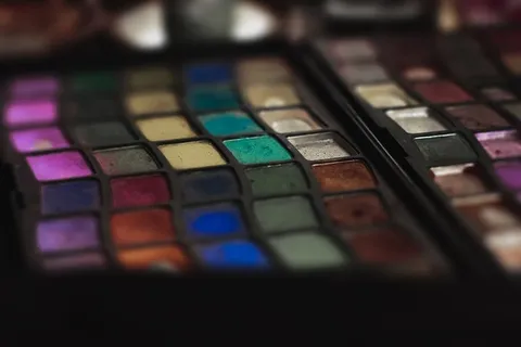 眼影调色板摄影，多色，特写，选择性聚焦，变化，选择，没有人，室内