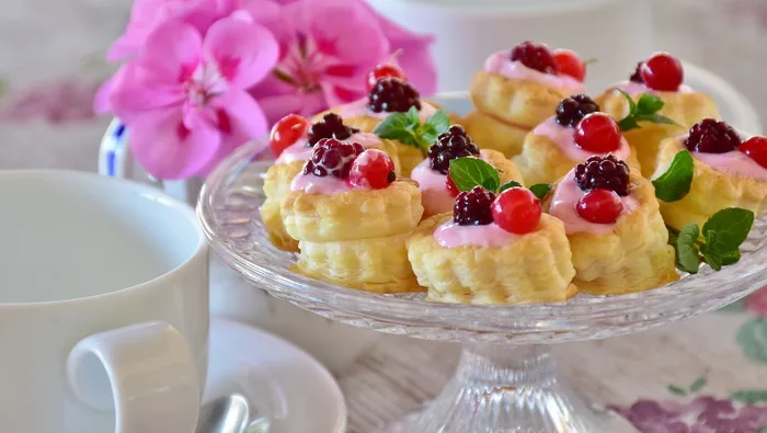 蛋糕，泡芙糕点，烘焙食品，甜品，甜点，吃，自制，浆果