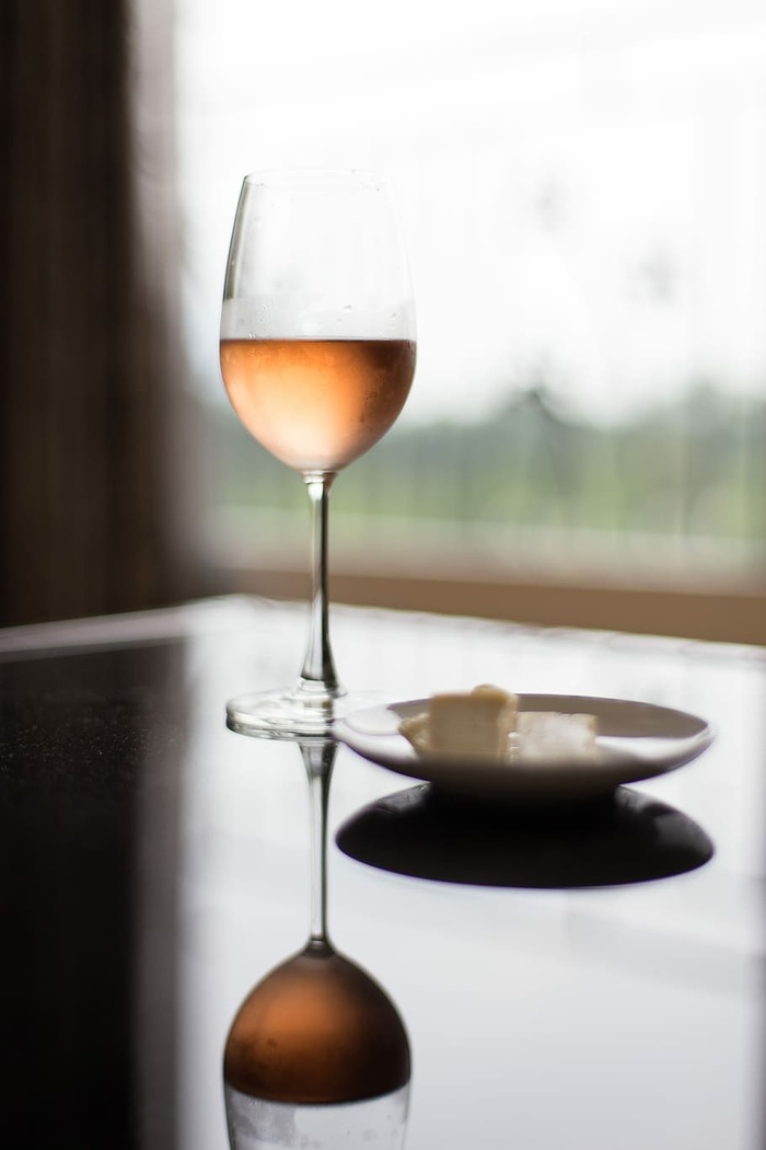 一杯葡萄酒