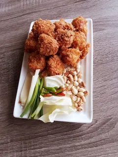 碎肉,辛辣油炸,食品,油炸,油炸,食品和饮料,新鲜度,餐桌 碎肉,辛辣油炸,食品,油炸,油炸,食品和饮料,新鲜度,餐桌