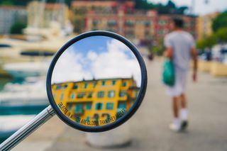 法国，尼斯，尼斯港-广场服务，外观，文化，艺术，建筑，黄色