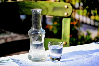 shot，alcool，greek，ouzo，greece，桌子，瓶子，玻璃