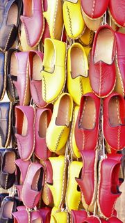 墙纸、颜色、鞋子、全画框、背景、无人、多色、静物