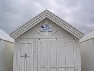 灰色时间、客舱、海滩、警报器、云天、建筑、建筑结构、通信