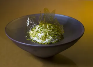 鱼、食品、土豆、薯条、坚果、慕斯、食品和饮料、室内