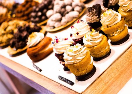 巴塞罗那，西班牙，切克，甜甜圈，蛋糕，克罗纳特，甜点，食物