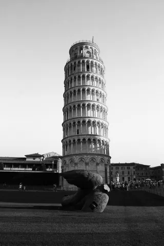 比萨斜塔