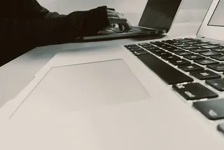 低调的MacBook打字