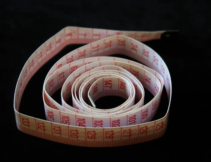 卷尺，测量，红色，白色，厘米，背景，黑色，室内