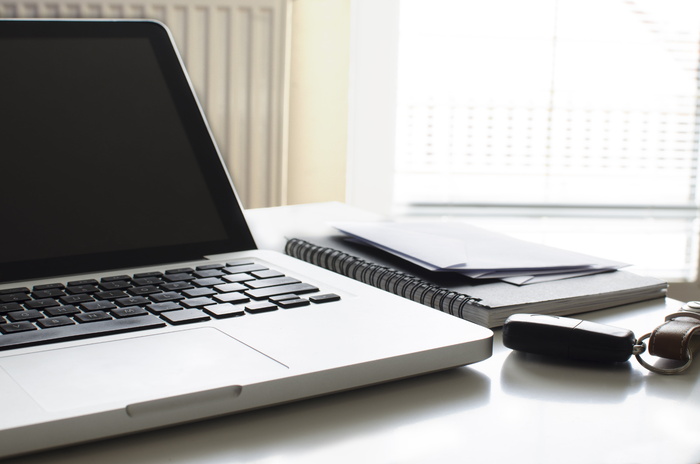 关闭macbook、pro、Sidend、notebook、busy、home、desk、paper