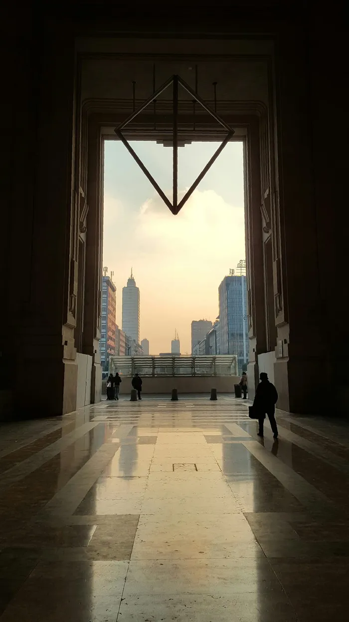 意大利，米兰，米兰*火车站，城市，人，城市，建筑，步行