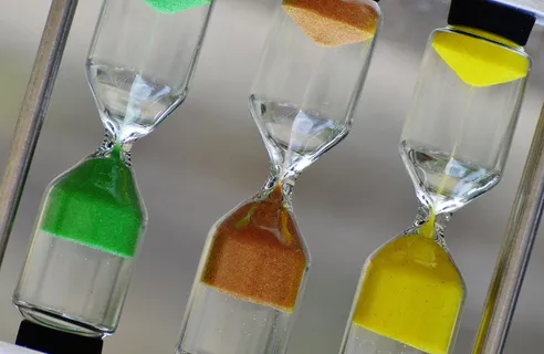 三，透明，钟形玻璃，半满，乱七八糟的世界，有趣，相反，颠倒