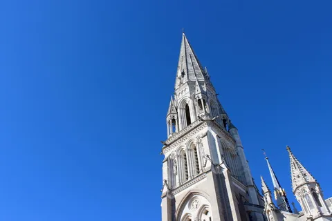 建筑，塔楼，尖塔，建筑物，尖塔，教堂，钟楼，钟楼