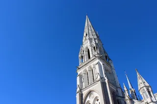 建筑，塔楼，尖塔，建筑物，尖塔，教堂，钟楼，钟楼