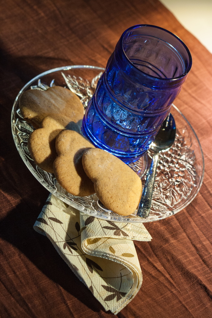 饼干，姜饼，饼干，饼干，霉菌，圣诞节，玻璃杯，蓝色