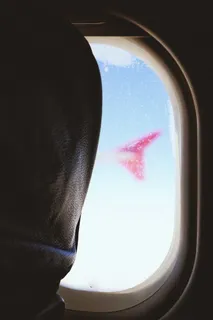 飞机，飞行，座位，飞机座位，经济舱，商务舱，窗户，天空