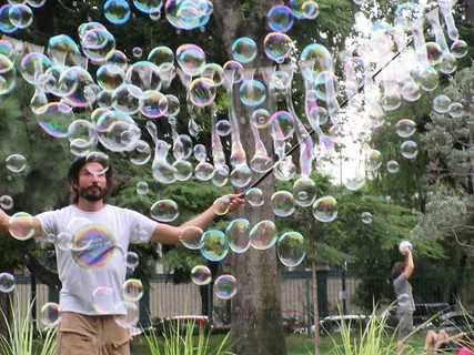 阿根廷，布宜诺斯艾利斯，泡泡，街头艺人，泡泡，四分之三长度，站立，脆弱性